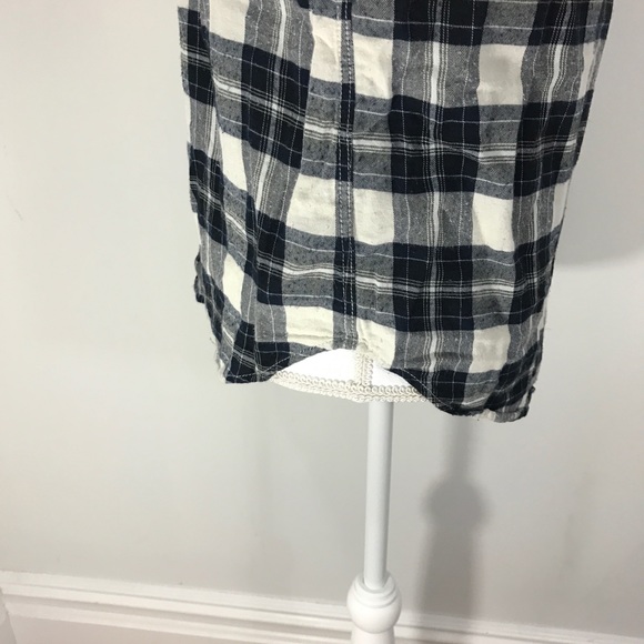 Paige flannel button down - Picture 3 of 6